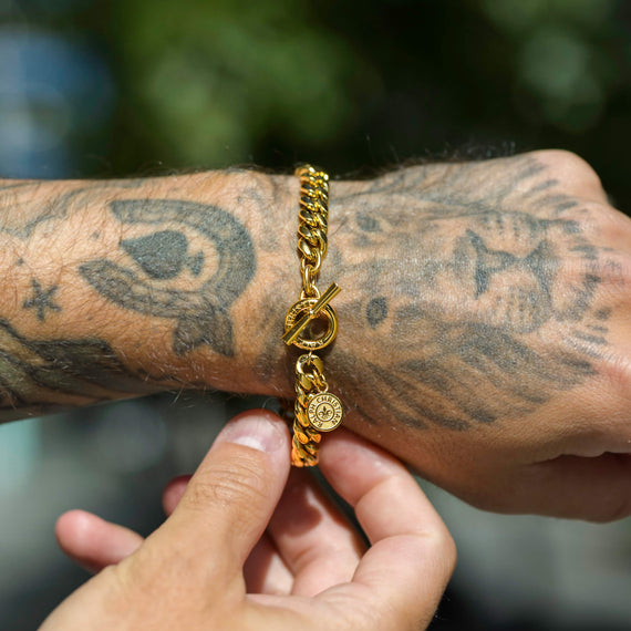 The Medallion Bracelet - Gold