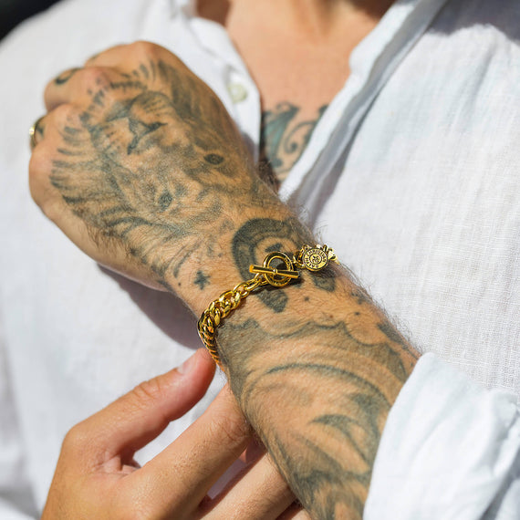 The Medallion Bracelet - Gold