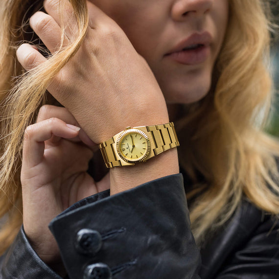 The Riviera - Champagne Gold